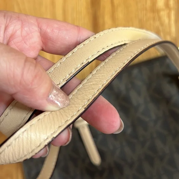 MICHAEL KORS Jet Set Shoulder Tote Bag - Picture 4 of 12